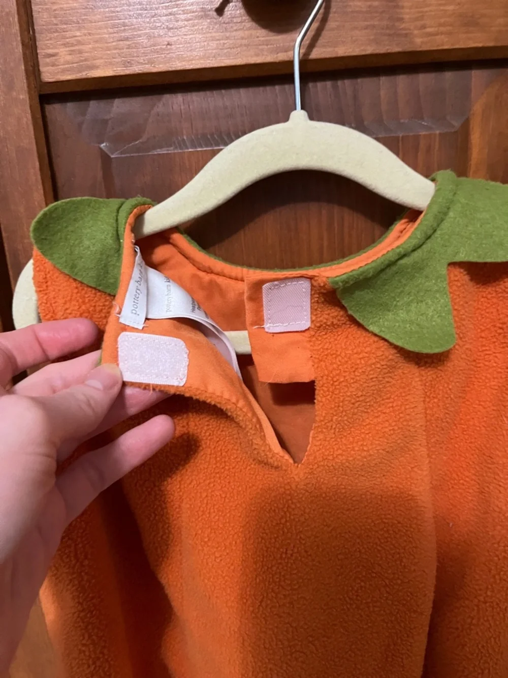 Pottery Barn Kids Orange Pumpkin Costume with Green Collar and Hat | Sz. 12-24m - Picture 8 of 14